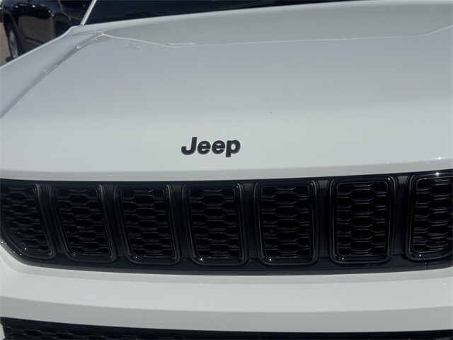 2025 Jeep Grand Cherokee Altitude X photo 4