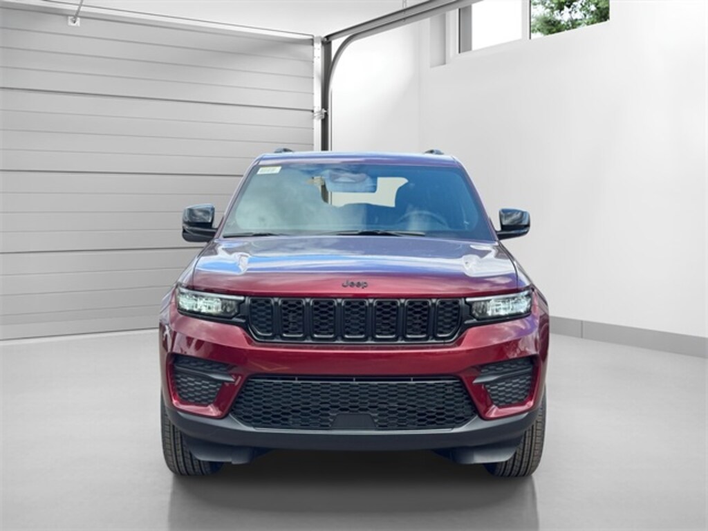 Used 2025 Jeep Grand Cherokee Altitude X SUV