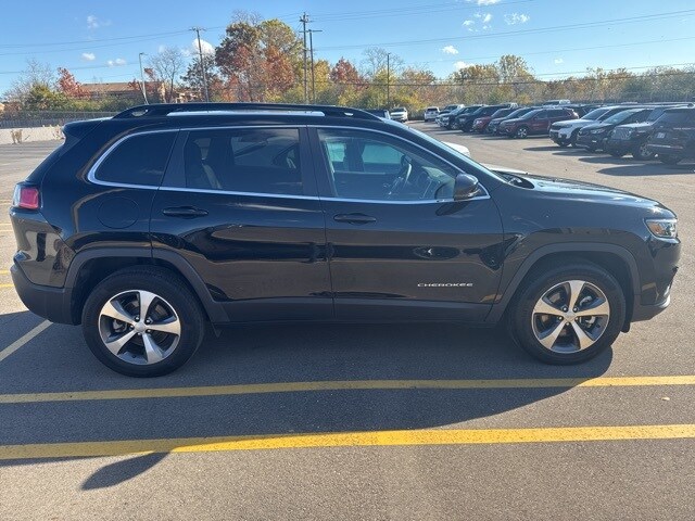 2022 Jeep Cherokee Limited photo 3