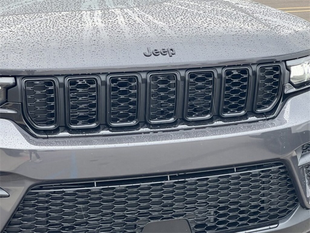 Used 2025 Jeep Grand Cherokee Altitude X SUV