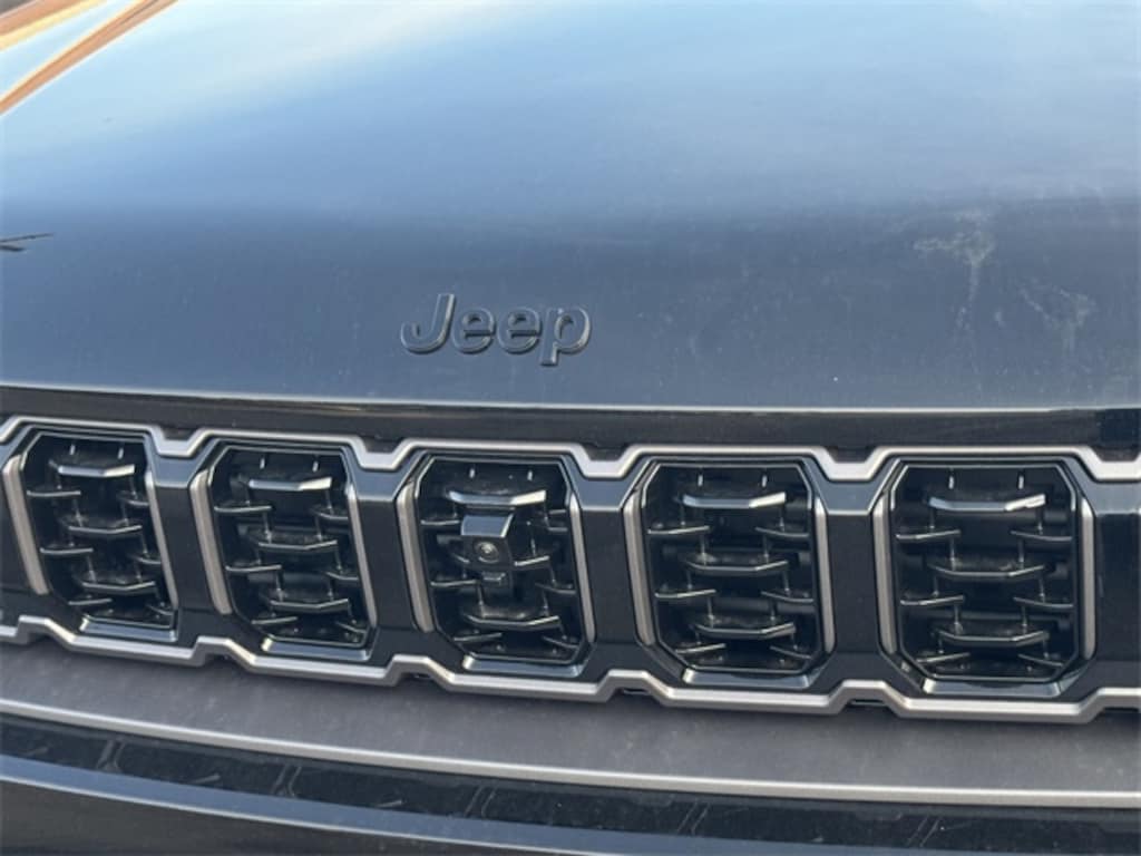 New 2026 Jeep Grand Cherokee LIMITED RESERVE 4X4 Sport Utility