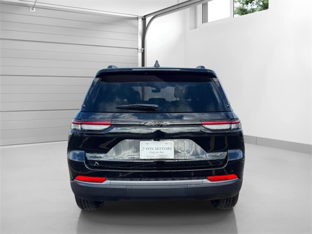 New 2026 Jeep Grand Cherokee ALTITUDE 4X4 Sport Utility