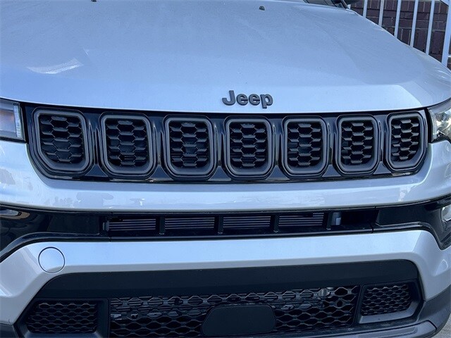 2026 Jeep Compass Limited Altitude photo 3