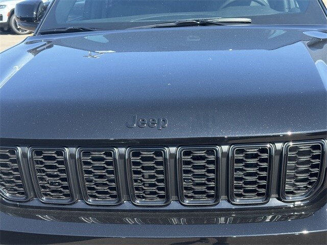 2025 Jeep Grand Cherokee Altitude X photo 4