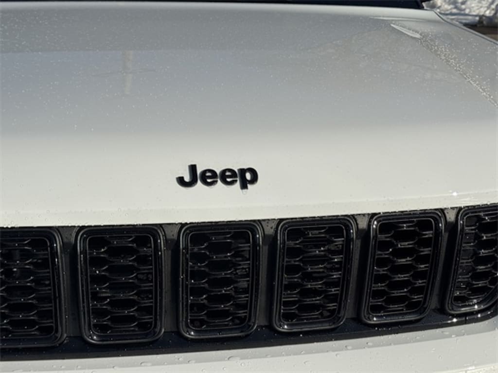 New 2025 Jeep Grand Cherokee L LIMITED 4X4 Sport Utility