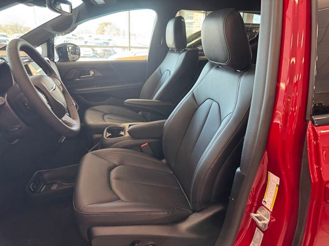2026 Chrysler Pacifica Select - Photo 10