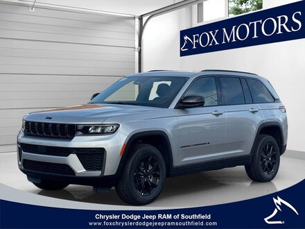 2026 Jeep Grand Cherokee Laredo SUV