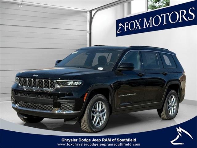 2025 Jeep Grand Cherokee L Laredo's photo