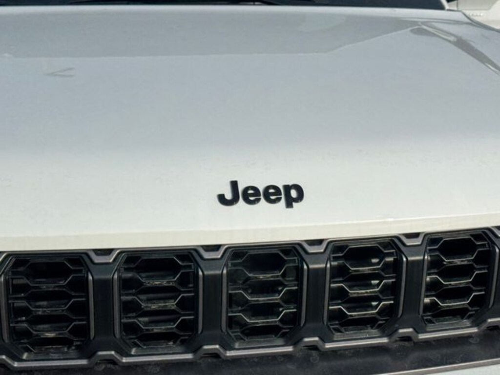 Used 2026 Jeep Grand Cherokee Limited SUV