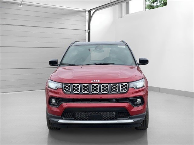 Used 2025 Jeep Compass Limited with VIN 3C4NJDCNXST588092 for sale in Southfield, MI