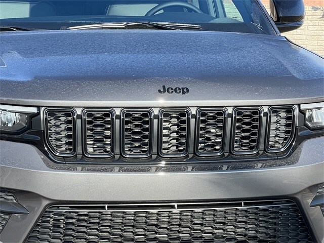 2025 Jeep Grand Cherokee Altitude X photo 3
