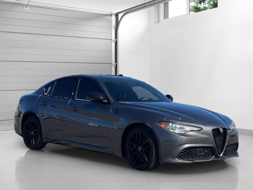 Used 2017 Alfa Romeo Giulia Base Sedan