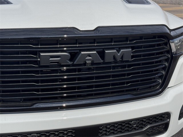 2026 Ram 1500 Laramie photo 4