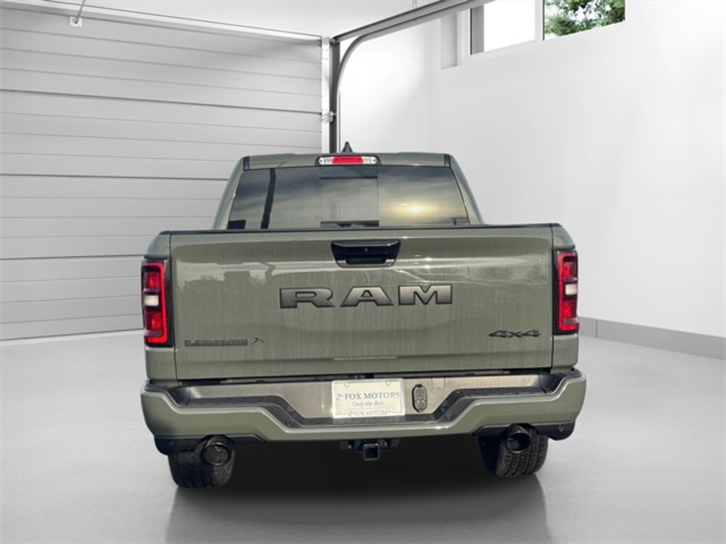 New 2026 Ram 1500 LARAMIE CREW CAB 4X4 5'7 BOX Pickup