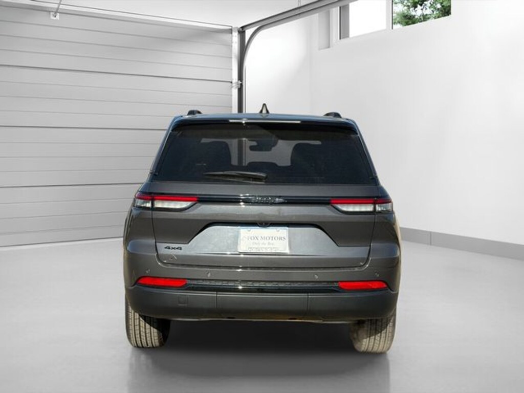 Used 2025 Jeep Grand Cherokee Altitude X SUV