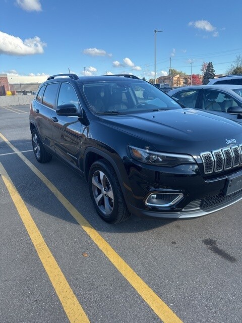 2022 Jeep Cherokee Limited photo 2