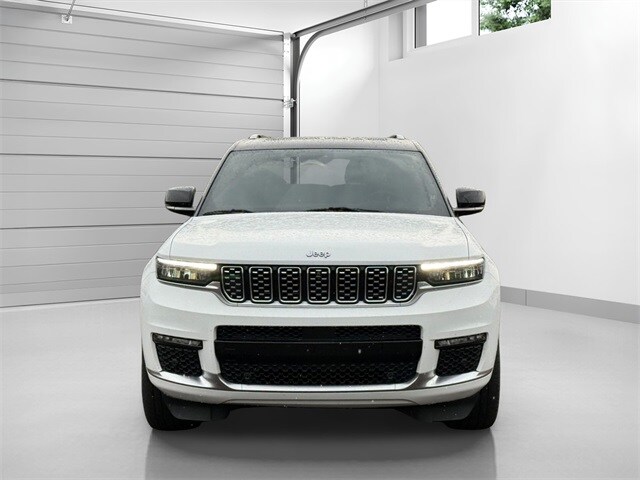 2023 Jeep Grand Cherokee L Summit photo 2
