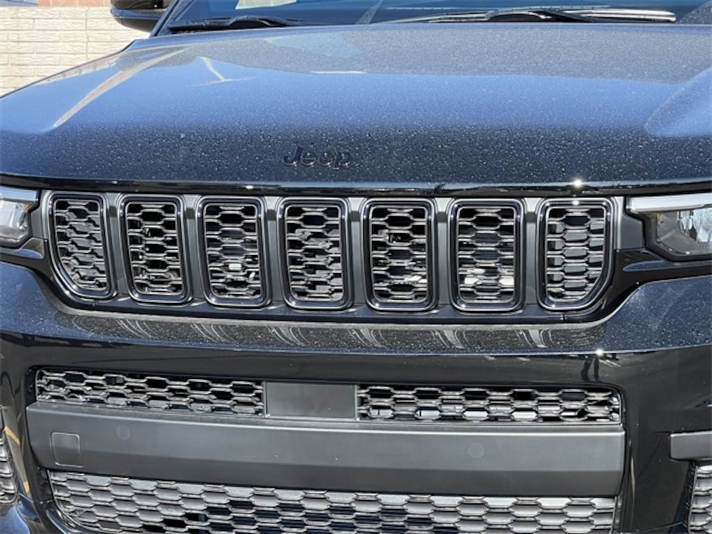 New 2025 Jeep Grand Cherokee L ALTITUDE X 4X4 Sport Utility