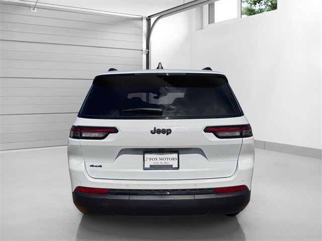 2025 Jeep Grand Cherokee Altitude X photo 3
