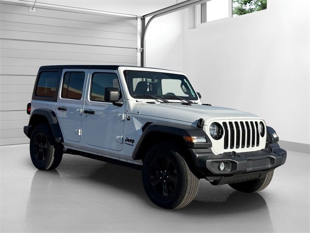 2022 Jeep Wrangler Unlimited Sport Altitude photo 3