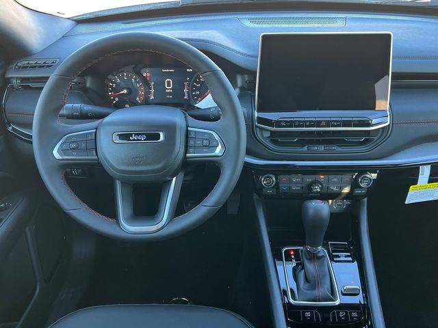 2026 Jeep Compass Trailhawk - Photo 17