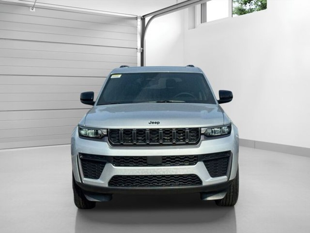 New 2026 Jeep Grand Cherokee L LAREDO ALTITUDE 4X4 Sport Utility