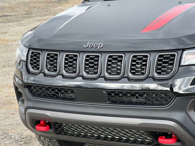 2026 Jeep Compass Trailhawk - Photo 4