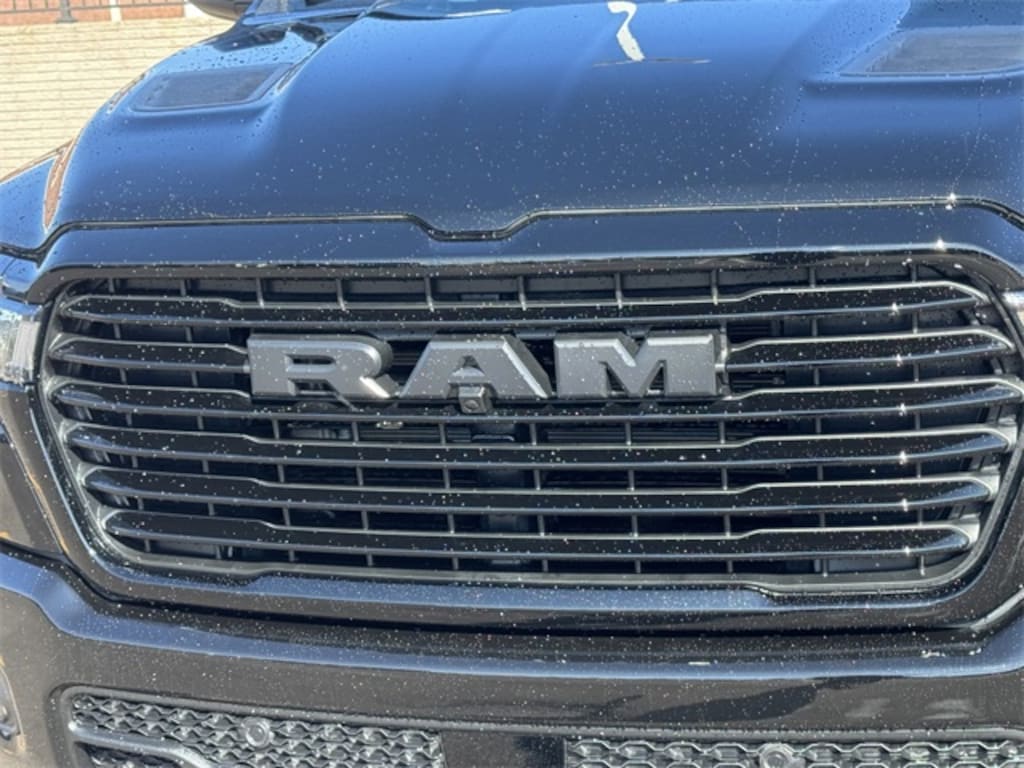 New 2026 Ram 1500 LARAMIE CREW CAB 4X4 5'7 BOX Pickup