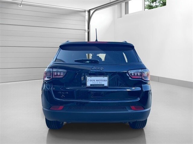 2026 Jeep Compass Limited Altitude photo 2