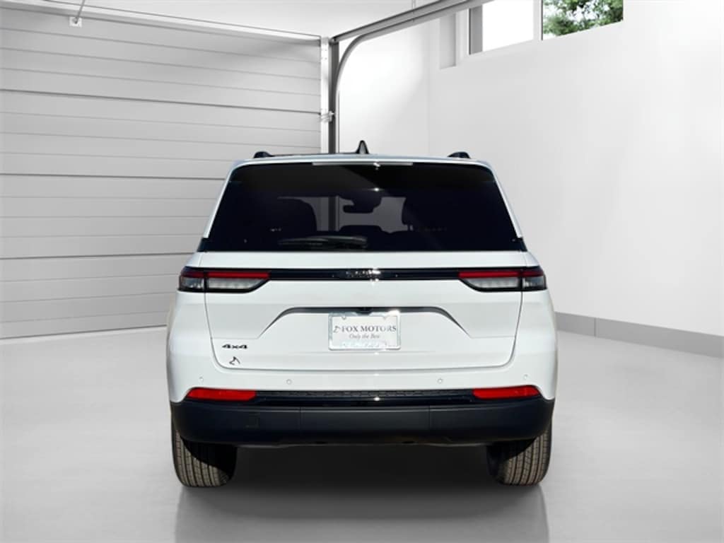 New 2025 Jeep Grand Cherokee ALTITUDE X 4X4 Sport Utility