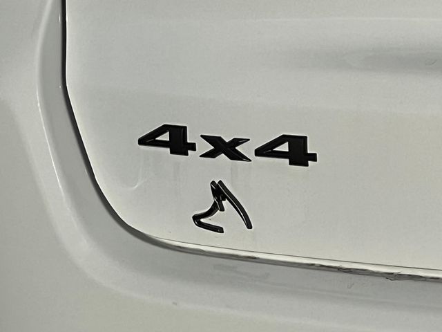 2026 Jeep Compass Trailhawk - Photo 8