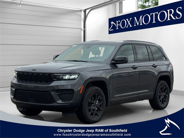 2025 Jeep Grand Cherokee Altitude's photo