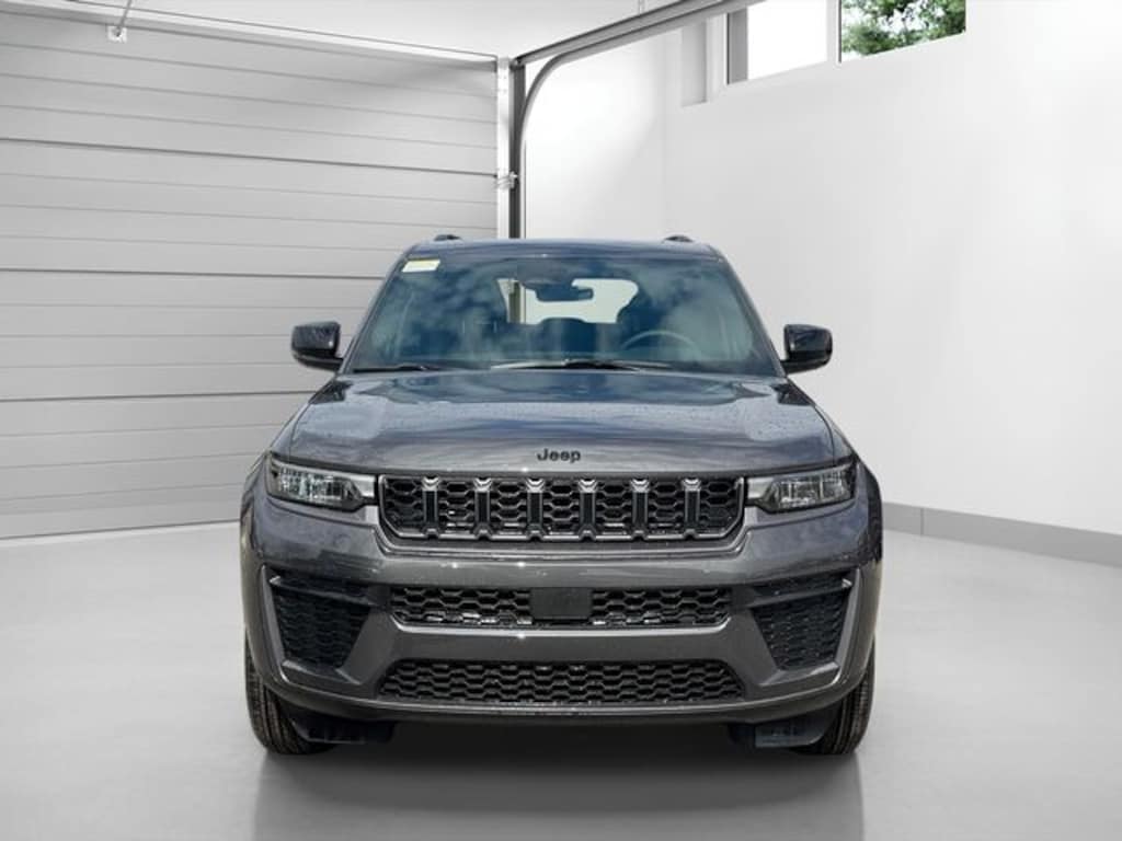 New 2026 Jeep Grand Cherokee LAREDO ALTITUDE 4X4 Sport Utility