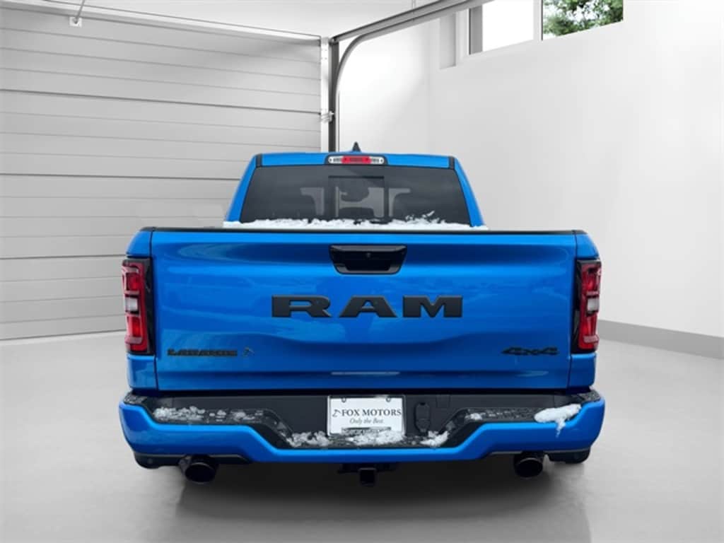 New 2026 Ram 1500 LARAMIE CREW CAB 4X4 5'7 BOX Pickup