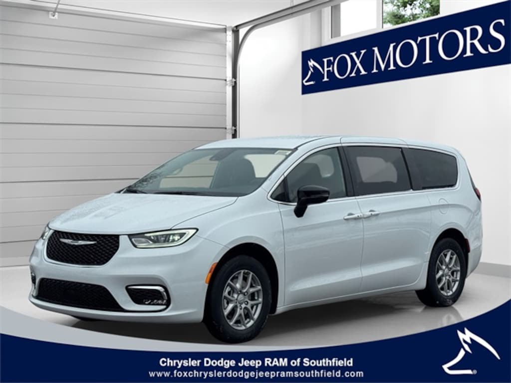 New 2026 Chrysler Pacifica SELECT Passenger Van