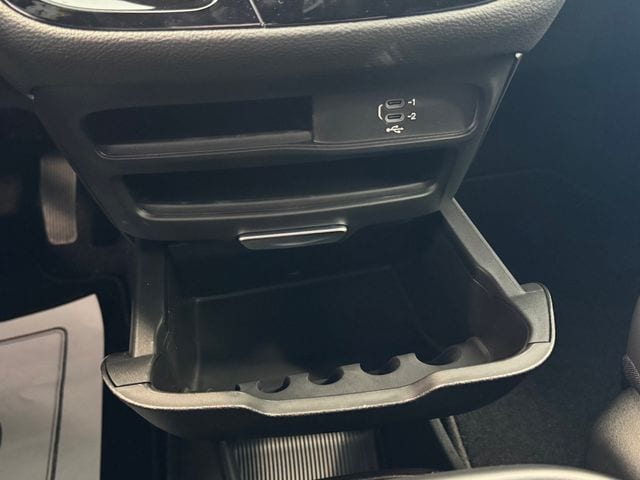 2026 Chrysler Pacifica Select - Photo 19
