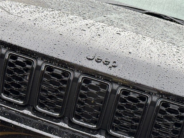 2025 Jeep Grand Cherokee Altitude X photo 4