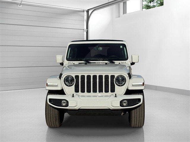 2023 Jeep Wrangler Altitude photo 2
