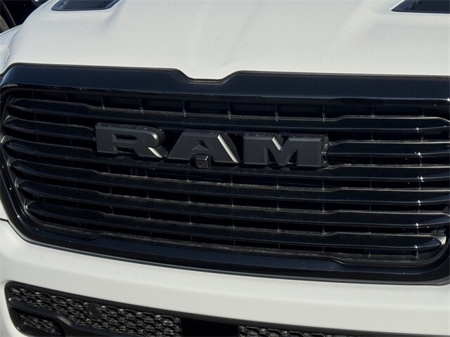 2026 Ram 1500 Laramie photo 4
