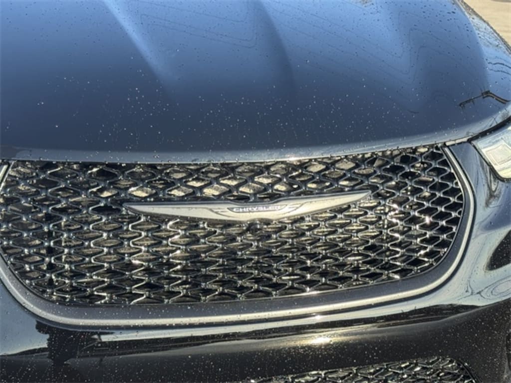 New 2026 Chrysler Pacifica SELECT Passenger Van