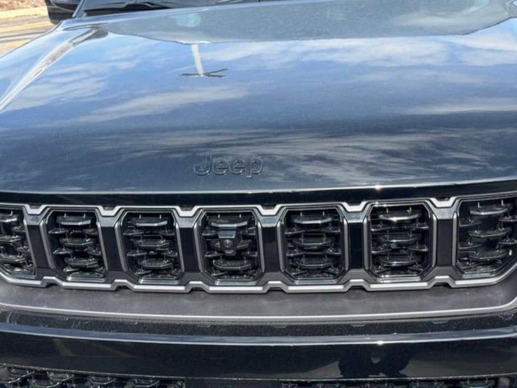 New 2026 Jeep Grand Cherokee LIMITED RESERVE 4X4 Sport Utility