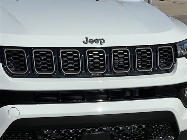 2026 Jeep Compass Limited Altitude photo 4