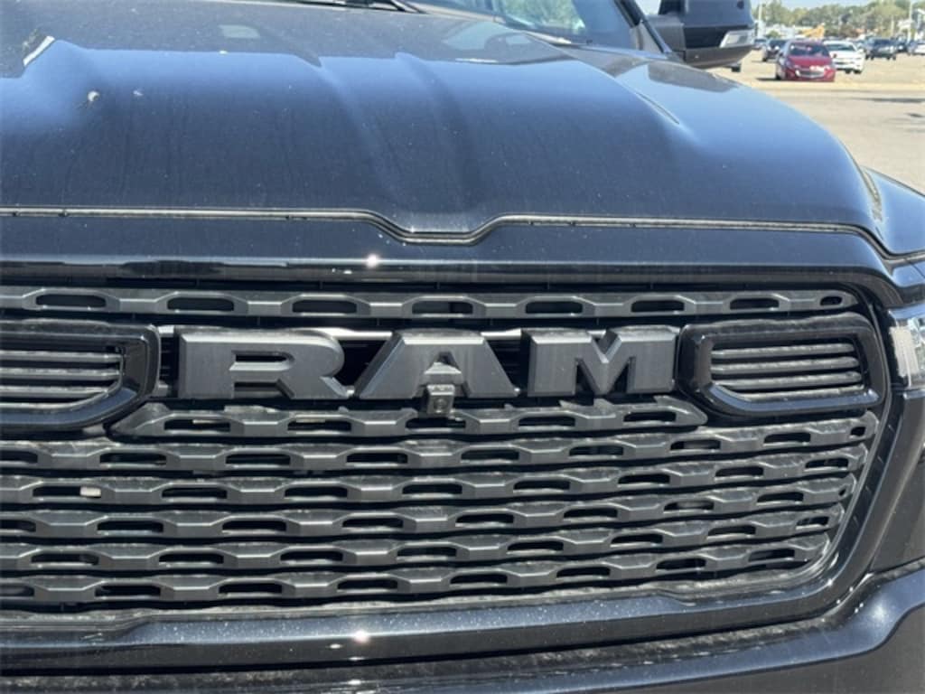 New 2026 Ram 1500 BIG HORN CREW CAB 4X4 5'7 BOX Pickup