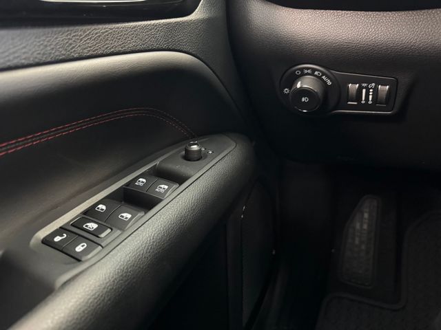 2026 Jeep Compass Trailhawk - Photo 27