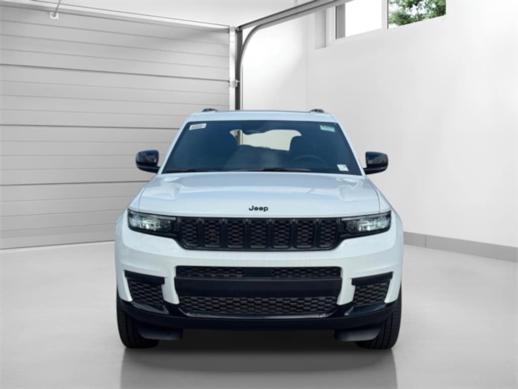 New 2025 Jeep Grand Cherokee L ALTITUDE X 4X4 Sport Utility