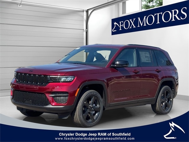 2025 Jeep Grand Cherokee Altitude's photo