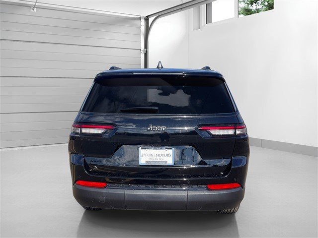2025 Jeep Grand Cherokee Altitude X photo 3