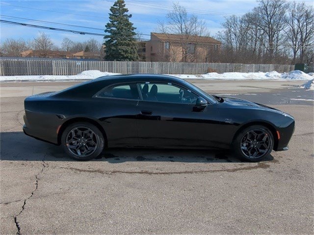 Used 2025 Dodge Charger Daytona R/T with VIN 2C3CDBCKXSR542374 for sale in Southfield, MI