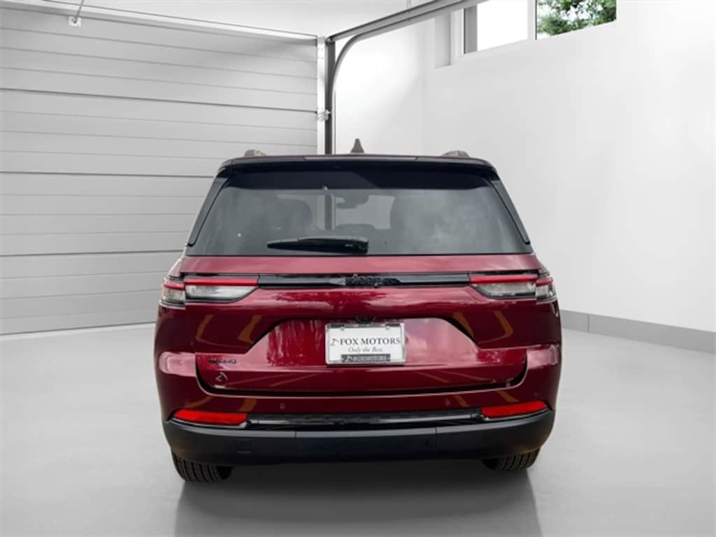 Used 2025 Jeep Grand Cherokee Altitude X SUV