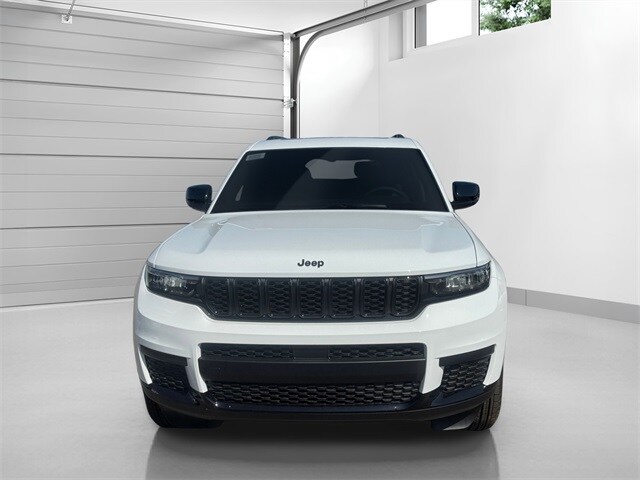 2025 Jeep Grand Cherokee Altitude X photo 2